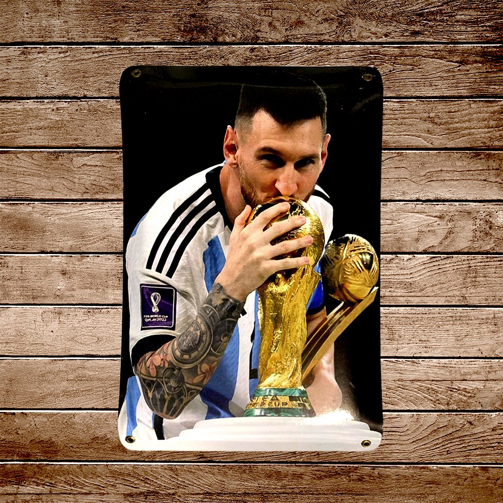 CARTEL CHAPA 25x35 MESSI BESO COPA